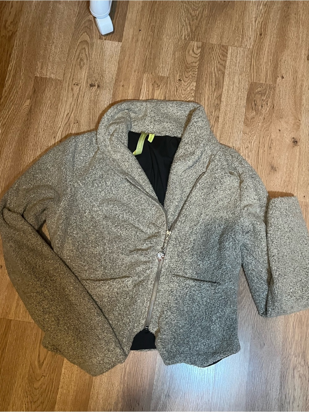 Green Dragon Gray Solid short Zip Jacket Made in USA Style# CWAA4L8 Women’s M